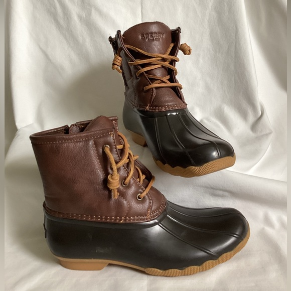 🐤 SPERRY waterproof boots duck boots EUC Girls Sz 5 saltwater - Picture 2 of 9